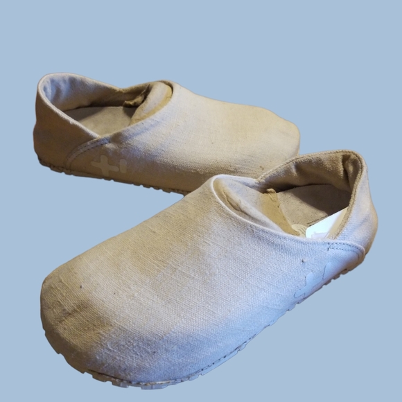 Sale! 1 Mystery Pair OTC Slip-On Unisex Sneakers - Picture 10 of 13